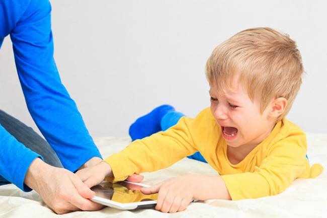 Çocuklar kaç yaşında telefon kullanmaya başlanmalı?