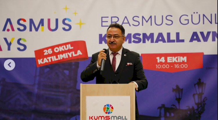 Kumsmall AVM'de Erasmus günleri etkinliğine ev sahipliği yaptı